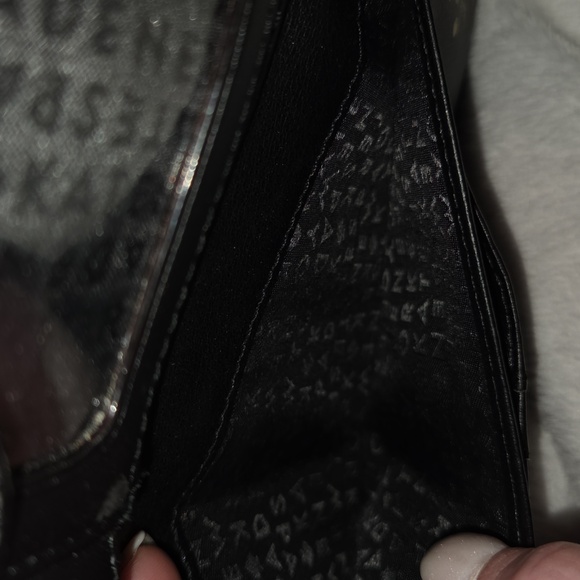 Kate Spade Floral Wallet - Picture 8 of 11